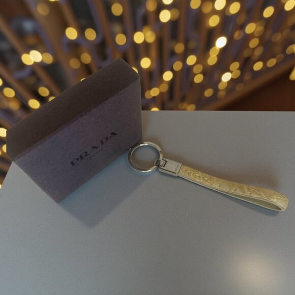 Prada Biege leather key holder - Picture 1 of 3